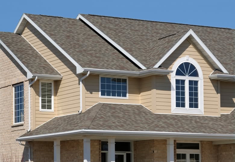 Wallace Roofing - Shingle Installation
